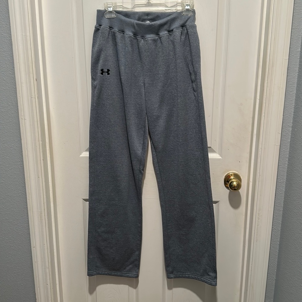 Under Armour Relaxed Fit Sweats small